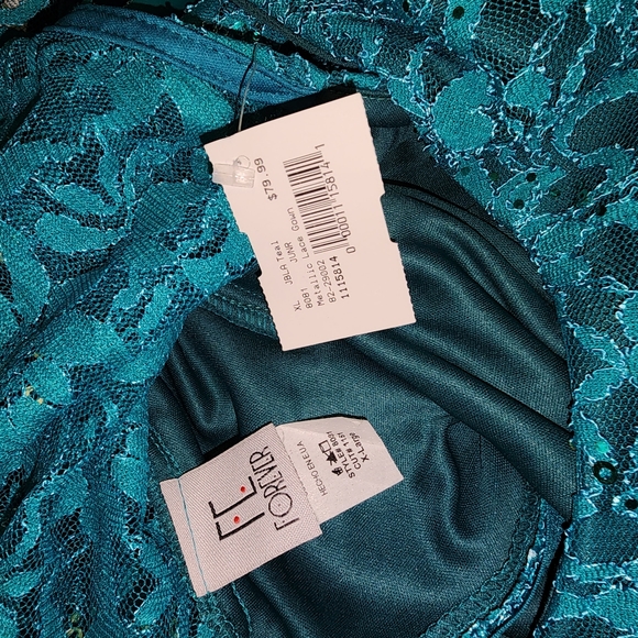 Teal Formal X- Large - Picture 2 of 2